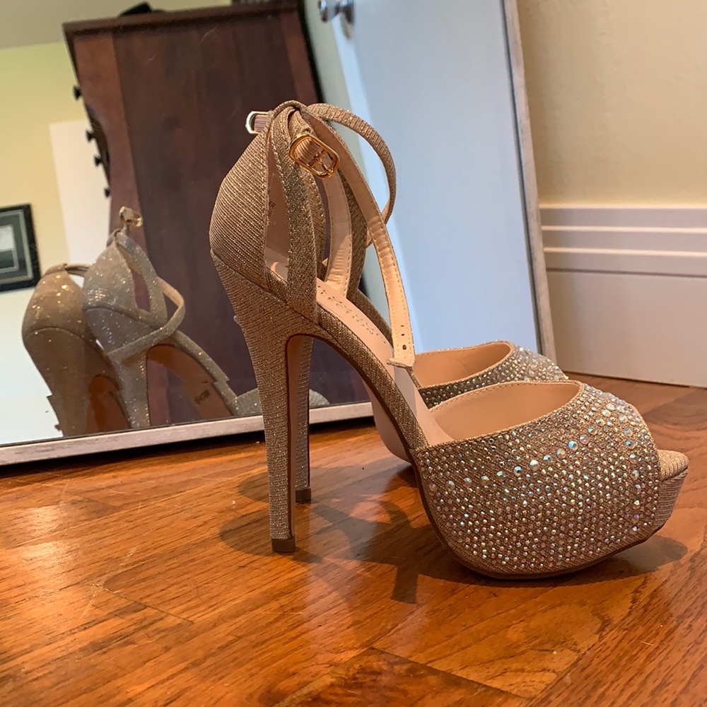 DeBlossom Collection High Heel